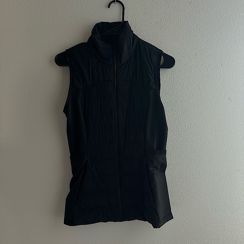 Lululemon - Down for it all Vest